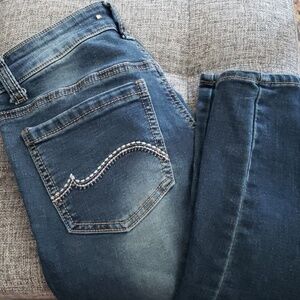 Traffic Jeans Wear Skinny Jeans w/White Stitched Back Pocket Detail Size S W26